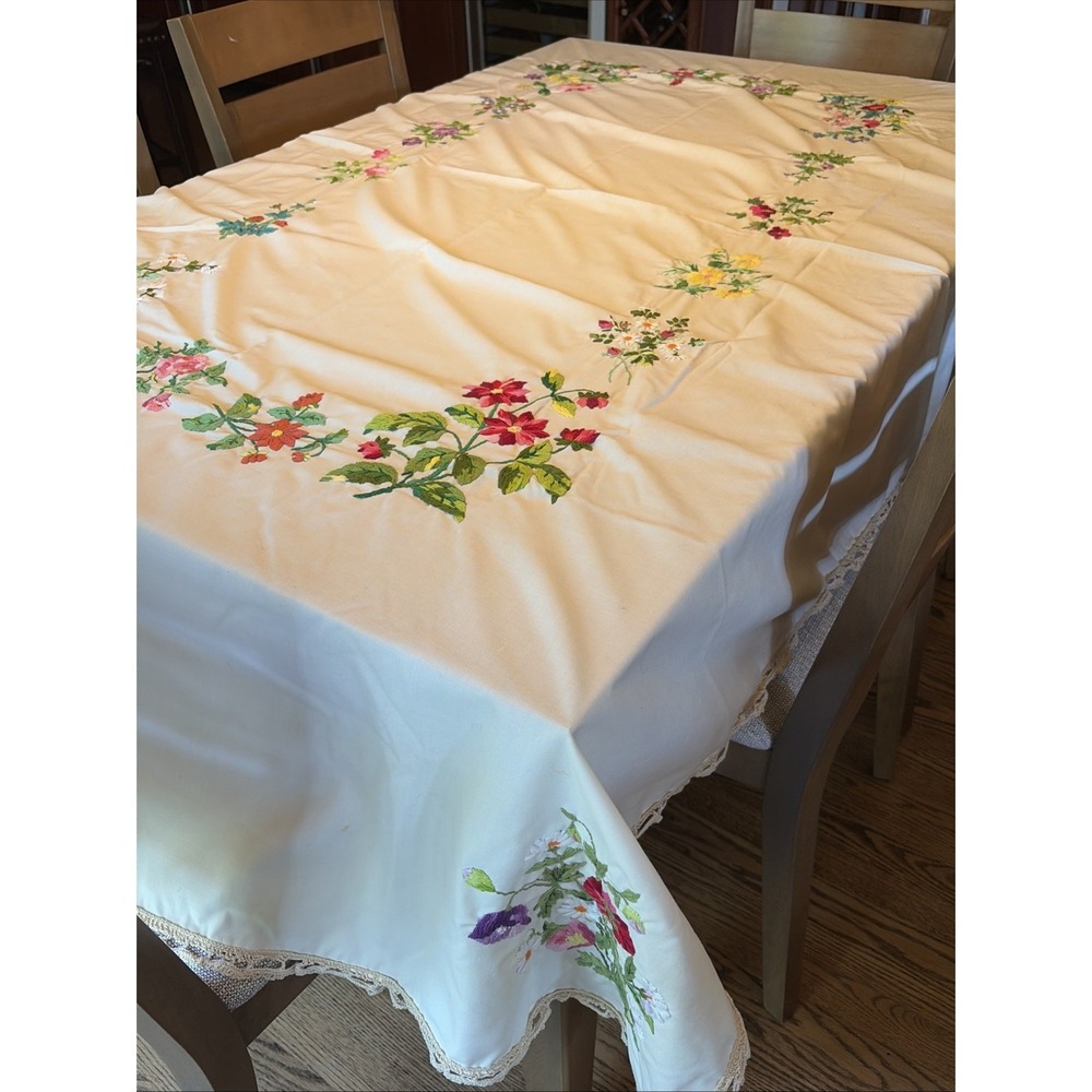 Vintage Hand Embroidered  Tablecloth 86" X 60" w/ 12 Napkins Crochet Edges